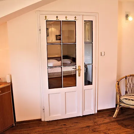 Apartment Lover's Nest Next To The