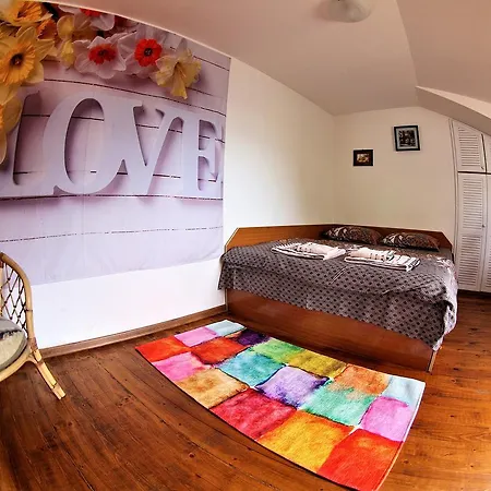 Lover's Nest Next To The Apartment Varna